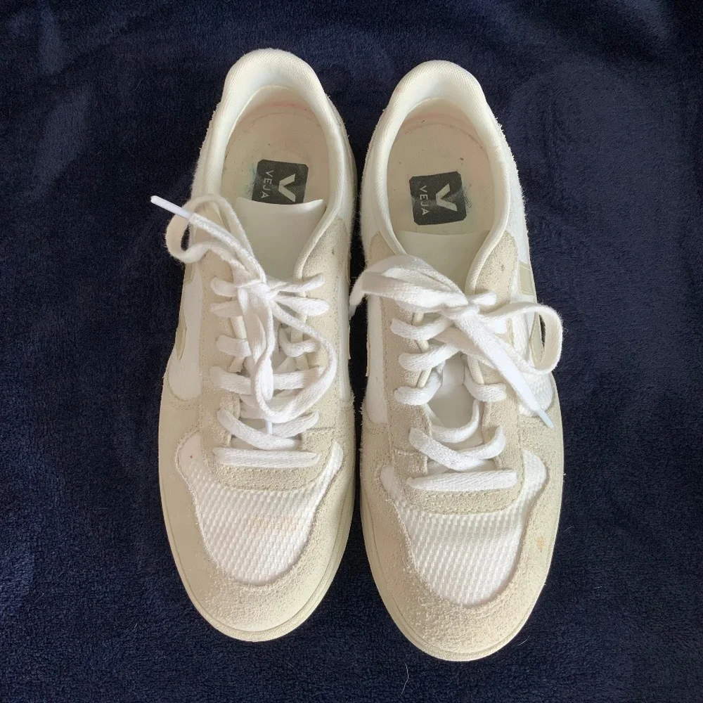 Veja Cream and White V-10 Style Sneakers - Picture 6 of 6